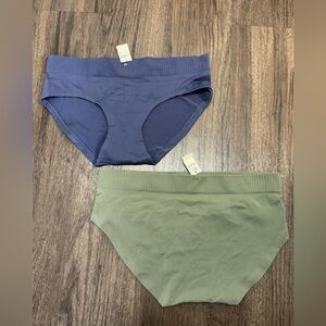 New Aerie briefs